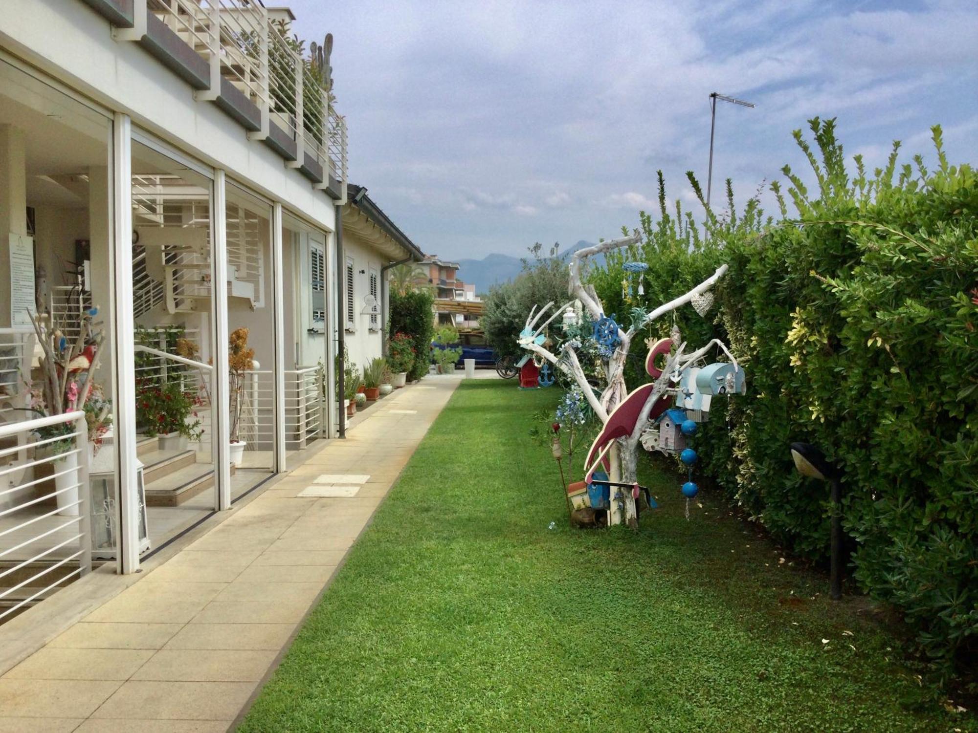 Danio Beach House Lido di Camaiore Luaran gambar